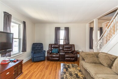 43 3rd Ave, Woonsocket, RI 02895 - photo 2