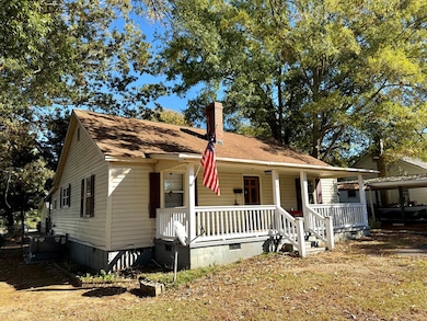 526 Kershaw St, Calhoun Falls, SC 29628 - photo 2