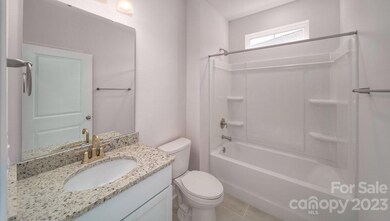 254 Fox Cove Rd, Hendersonville, NC 28792 - photo 6