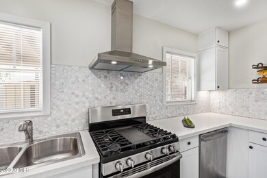 539 W 1st St, Mesa, AZ 85201 - photo 4