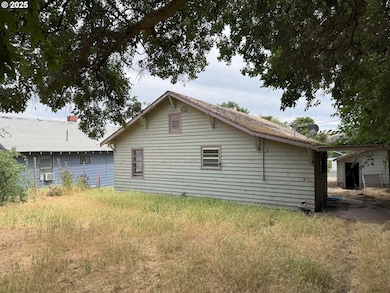 115 Main St, Wishram, WA 98673 - photo 2