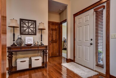601 N Lincoln-21