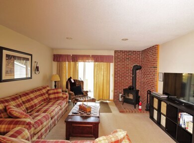 16 Purple Finch Rd unit 67, Conway, NH 03818 - photo 6