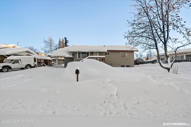 03-Exterior-Front