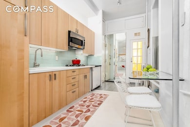 54 E 1st St unit 1B, New York, NY 10003 - photo 2