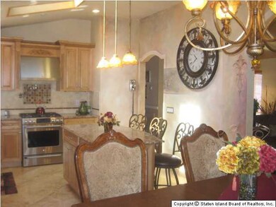 22 Joel Place, Staten Island, NY 10306 - photo 5