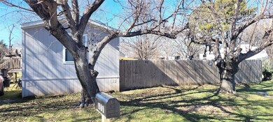 1909 Coral Rd, Azle, TX 76020 - photo 2