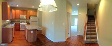 8722 Phipps Farm Way, Manassas, VA 20109 - photo 4