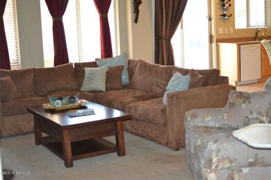 Living_Room_02