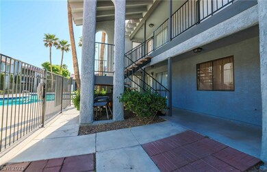 5219 Caliente St unit 14 Bldg5219, Las Vegas, NV 89119 - photo 2