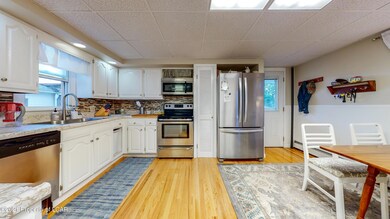 28 E Union St, Nanticoke, PA 18634 - photo 7