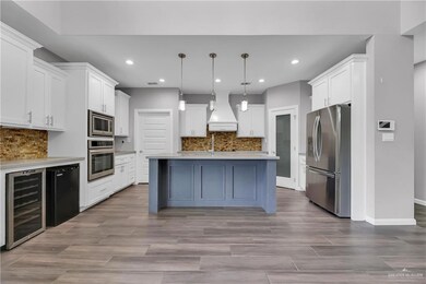 1603 W Saint Claire Ave, Edinburg, TX 78539 - photo 6