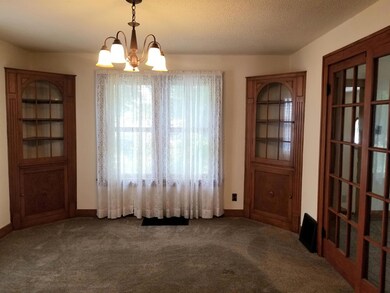 1812 W 7th St, Waterloo, IA 50702 - photo 3