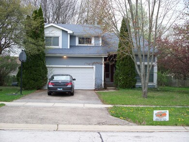 513 Appleton Dr, Batavia, IL 60510 - photo 2