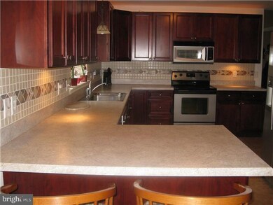 189 W Harmony Dr, Pottstown, PA 19464 - photo 5