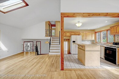 12-Family and Kitchen