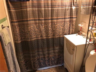 5181 Warrensville Center Rd, Maple Heights, OH 44137 - photo 4