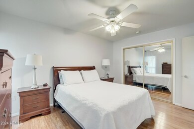 12-web-or-mls-W Long Hills Dr-012