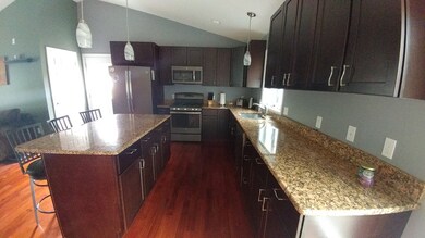 3027 Thorndike St, Palmer, MA 01069 - photo 4