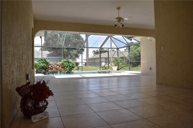 Ideal for Entertaining. Private beadroom and bath