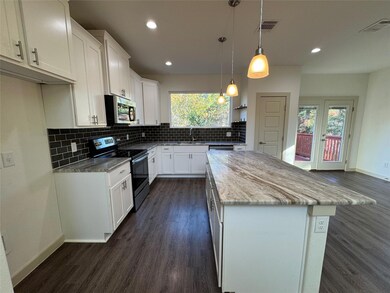 116 Kohala Ln, Bastrop, TX 78602 - photo 6