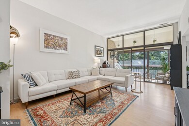 1639 Parkcrest Cir unit 7A/301, Reston, VA 20190 - photo 2