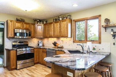017-Kitchen-4213487-large