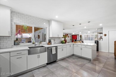 03-Kitchen