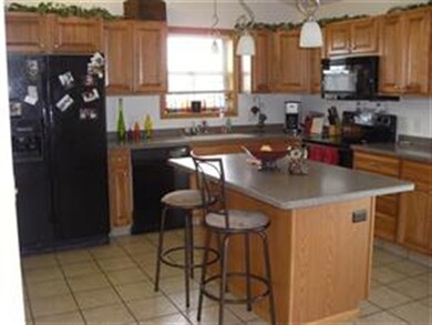 834 Sumac St, Oregon, WI 53575 - photo 7