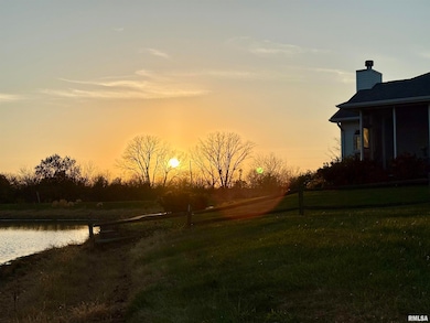 109 Adele Ct, Jacksonville, IL 62650 - photo 6