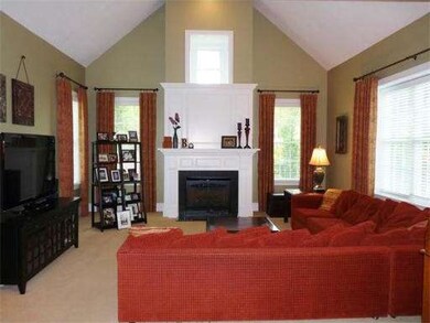 11 Berkshire Dr, Franklin, MA 02038 - photo 3