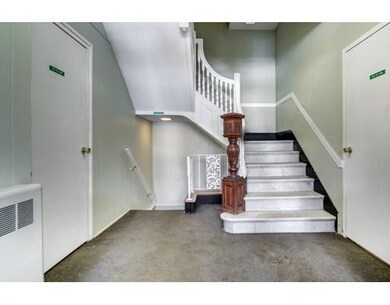 18 Centre St unit 305, Cambridge, MA 02139 - photo 4