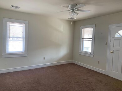 220 Franklin St, Dunmore, PA 18512 - photo 4