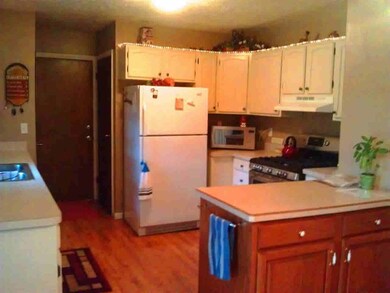 57203 Clydesdale Dr, Goshen, IN 46528 - photo 3