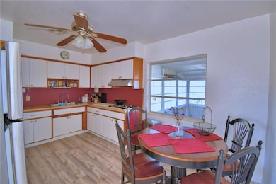 105 Maxcy Ln, Frostproof, FL 33843 - photo 7