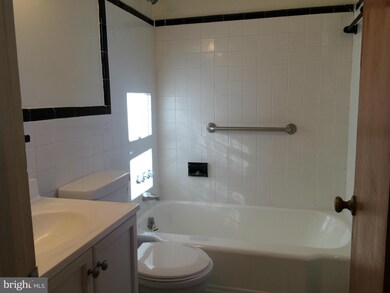 702 Laurel Ave unit 3, Laurel, MD 20707 - photo 4