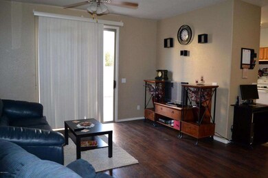 Family room 2