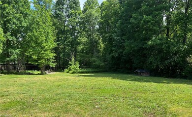 1336 Foxburrow Rd, Asheboro, NC 27205 - photo 5