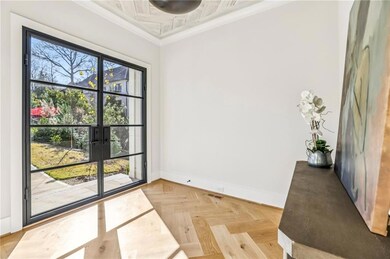 825 Kenry Ct, Atlanta, GA 30342 - photo 3