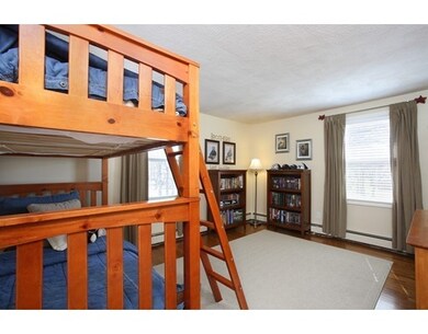 299 Grove St unit 299, Waltham, MA 02453 - photo 7