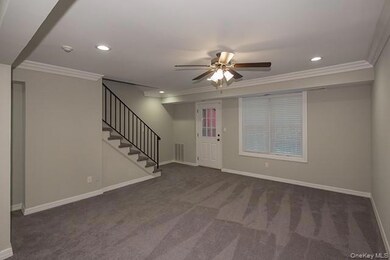 1 Villa D'Est Dr unit D-04, Coram, NY 11727 - photo 4