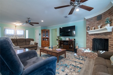 1202 Sunset Dr, Dickinson, TX 77539 - photo 4