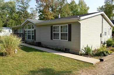 24084 Florence Ave, Elkhart, IN 46516 - photo 2