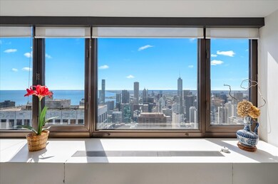 175 E Delaware Place unit 7910, Chicago, IL 60611 - photo 5