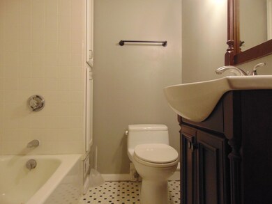 12 Spring St unit 12, Woburn, MA 01801 - photo 4