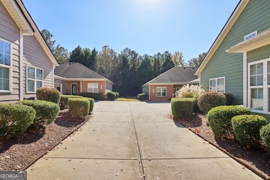 1502 Commonwealth Cir unit 1502, Newnan, GA 30263 - photo 4