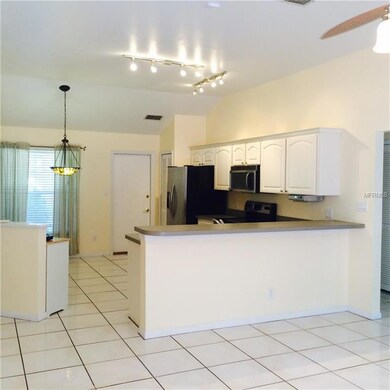 8003 Wellsmere Cir, Orlando, FL 32835 - photo 4