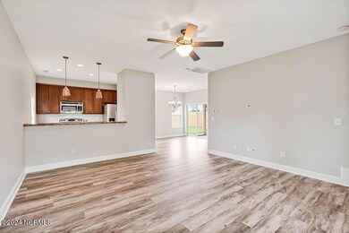 1534StonesEdgeLoopRoad-3