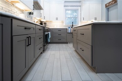 162 Mulberry St, Pawtucket, RI 02860 - photo 5