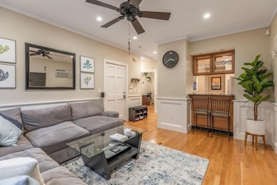 163 O St unit 1, Boston, MA 02127 - photo 6